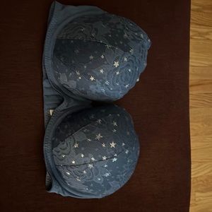 Pink Victoria’s Secret Push up bra 36 DD Blue w/ silver star lace